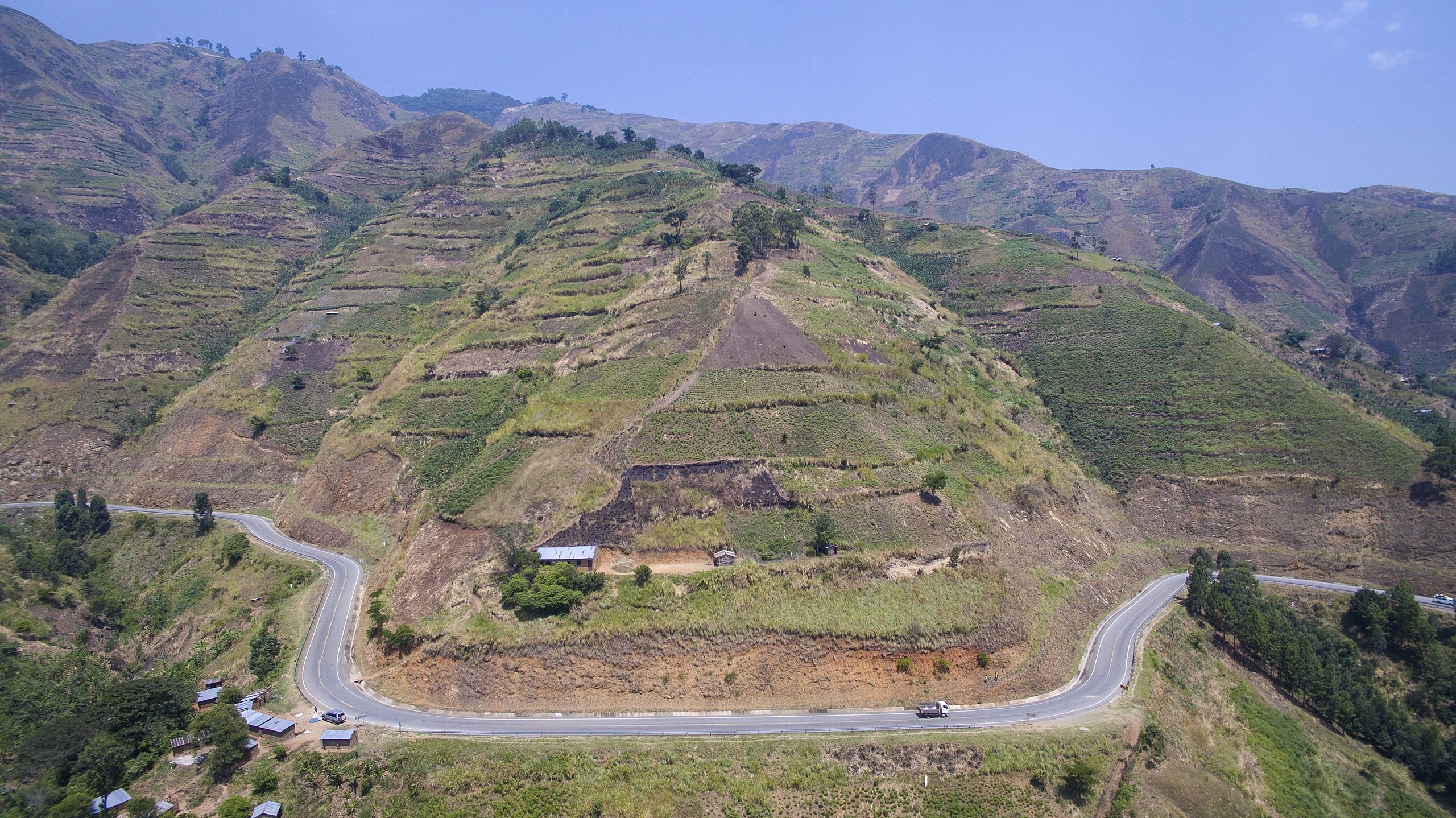 Fortportal - Lamia Road in Ntoroko District